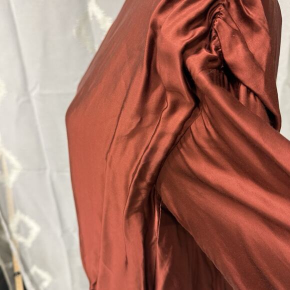 Anthropologie Wine Red Satin Balloon Long Sleeve Blouson Hem Blouse Small NWT - Picture 10 of 11